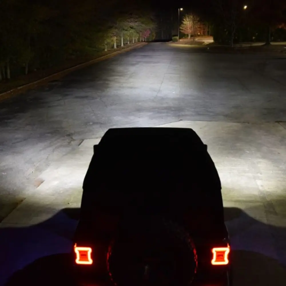 Hella Black Magic LED Slim Light Bar 32’’ (3)