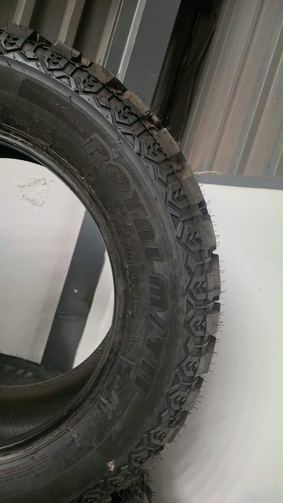 Royal Black M/T - 35x12.5R20 3